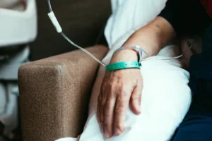 Importar medicamento para tratamento oncológico: o que pacientes, famílias e clínicas precisam saber